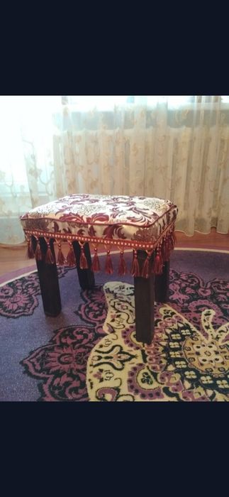 Продам табурет б.у в отличном состоянии