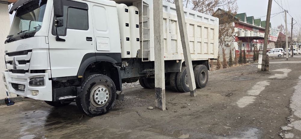 HOWO Самосвал Сотилади 
 Йили: 2018