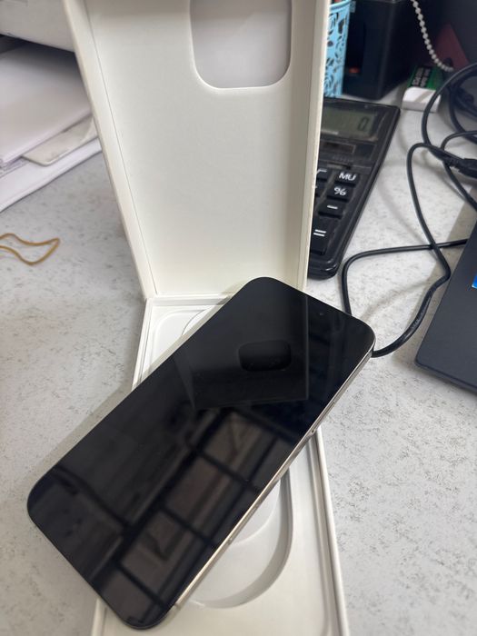 iPhone 16 pro max e sim , 256 gb