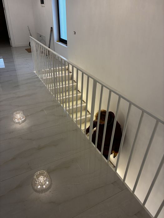 Riflaj metalic, balustrada,fier fotjat,riflaj până in tavan