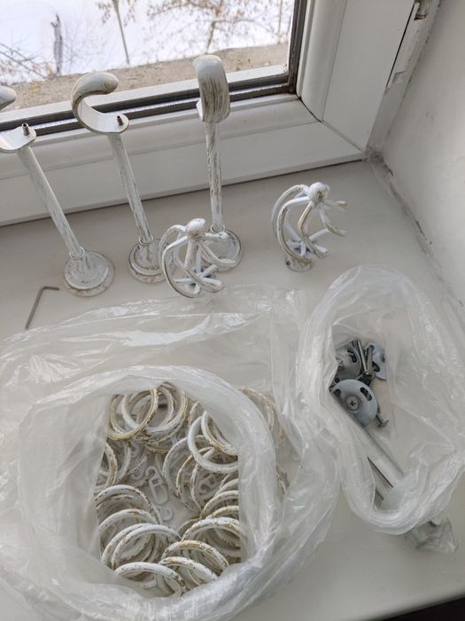 Карниз для штор 342 см продам