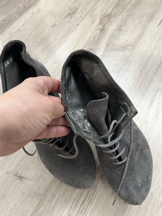 Botine piele intoarsa