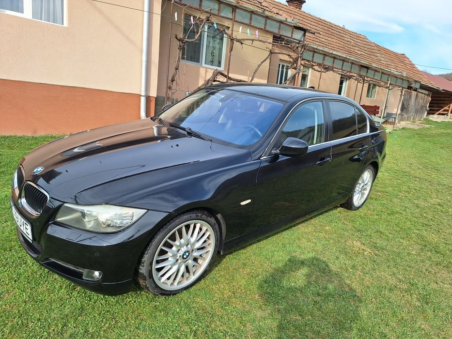 BMW320 iF 10 an de fabricație 2009