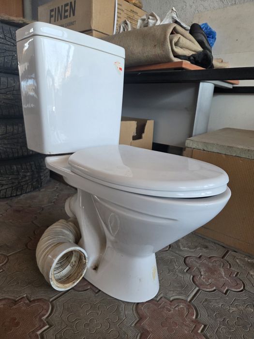 Унитаз в хорошем состоянии