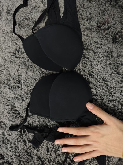 Сутиени Tezenis.