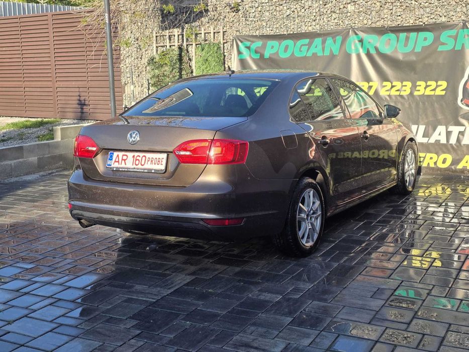 Volkswagen Jetta Moka Brown Manual 1.6 TDI 2012