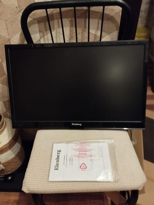 Продам новый телевизор!