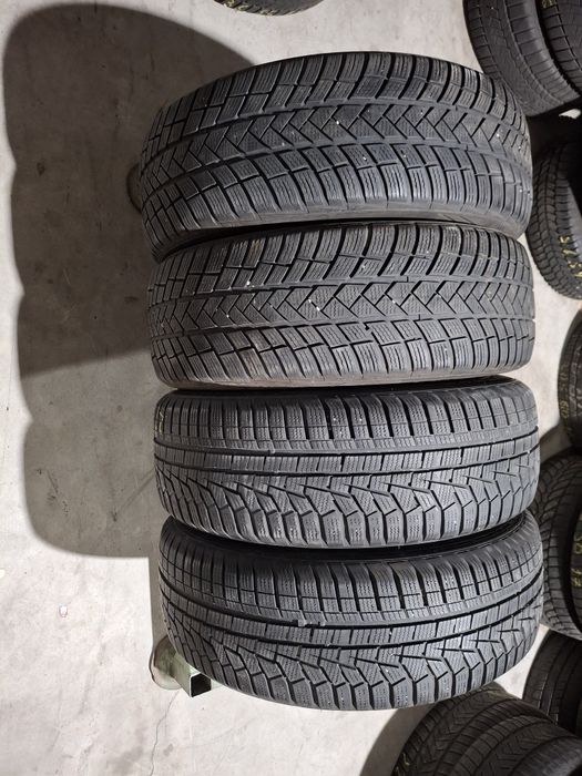 4 Anvelopele de iarnă 215 60 r17 Hankook si Vredestein