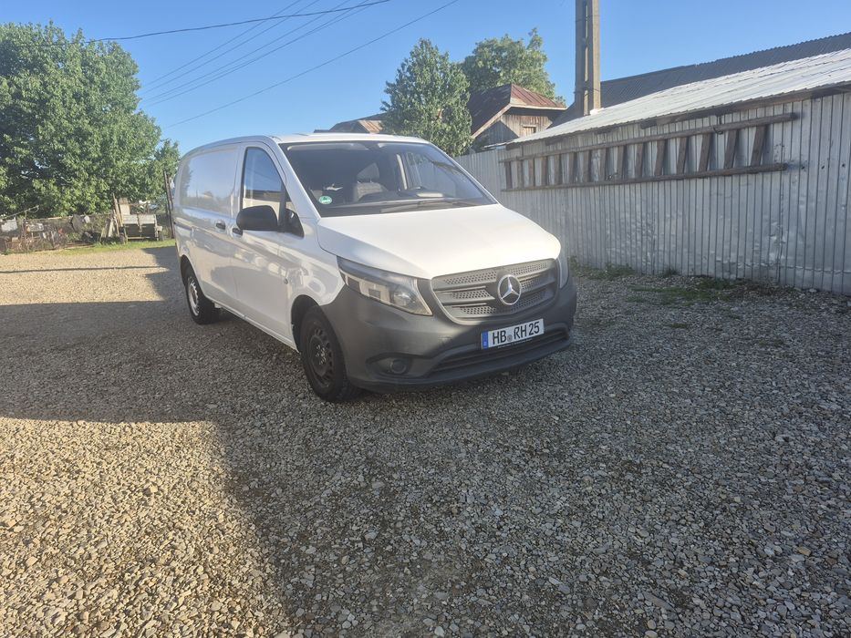 Vand mercedez vito modelul nou