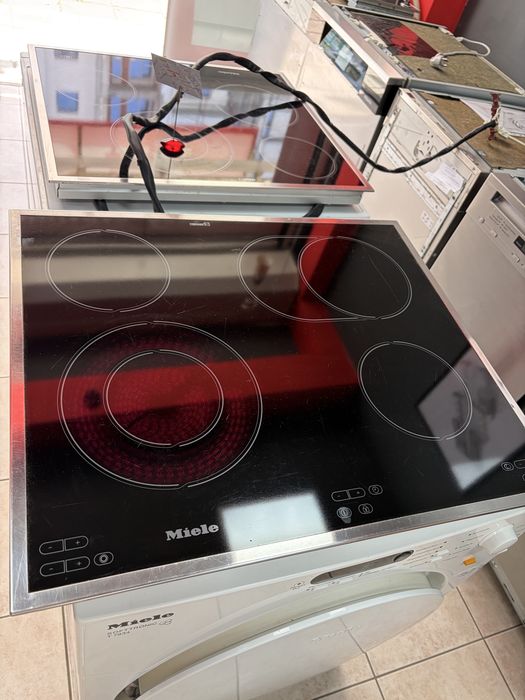 Miele KM 547 стъклокерамичен плот за вграждане/24 мес гаранция