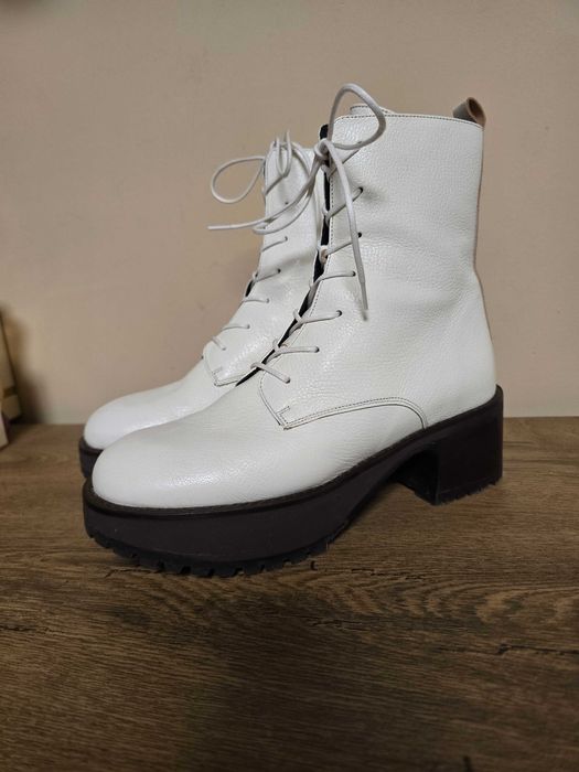 By Far оригинални дамски боти от естествена кожа