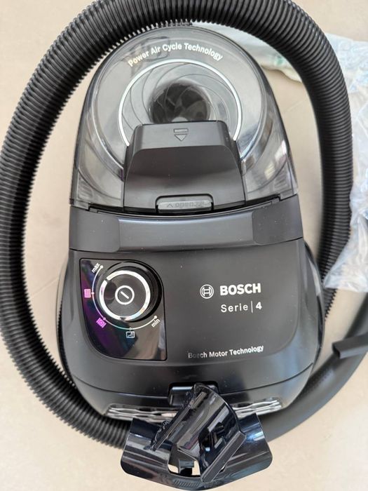 BOSCH BGC21X3GB  Series 4 Bagless vacuum cleaner Black