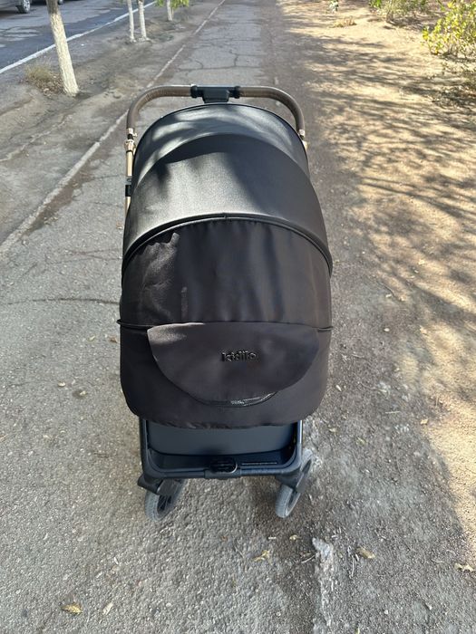 Продаеться коляска в отличном состоянии