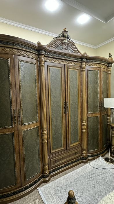 Спальный гарнитур