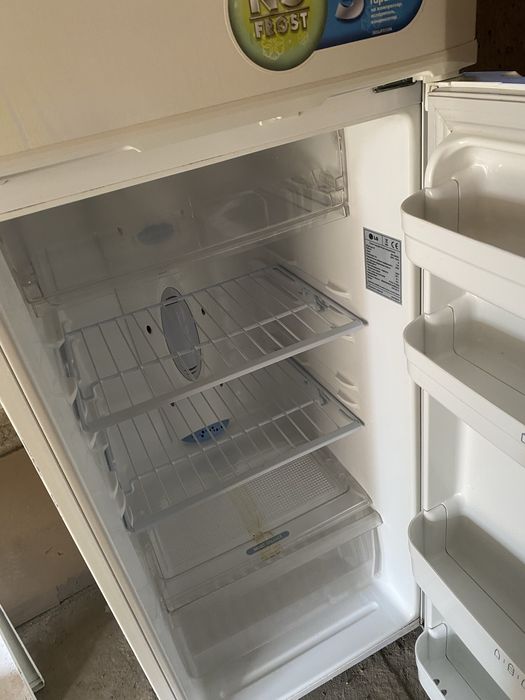 Холодильник LG в раб состояний