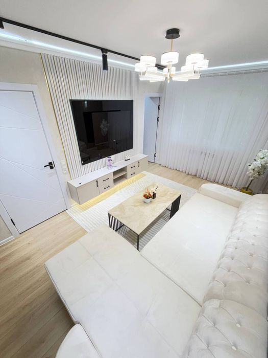 Чиланзар-8 кв 1-2/4/4.30м2 Срочно Продам квартиру срочно