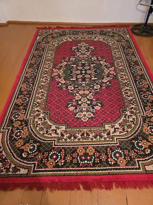 Продаётся  ковёр