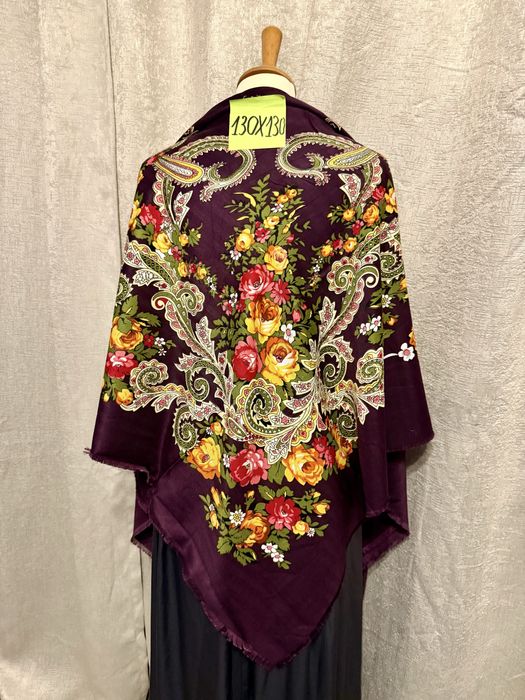 Batic , sal traditional inflorat