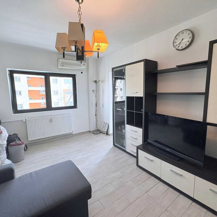 Proprietar Vand Garsoniera