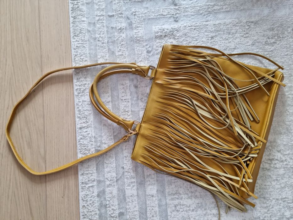 Geanta galbena din piele cu franjuri