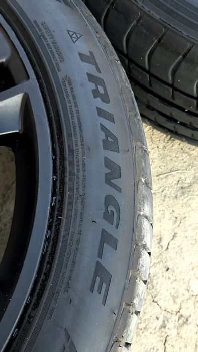 Диски R21 с летней резиной.