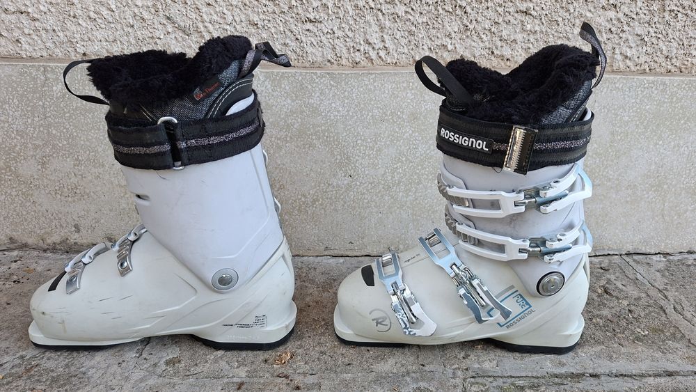 Запазени, дамски ски обувки Rossignol Pure Pro 80. Номер 24,5 / 38.