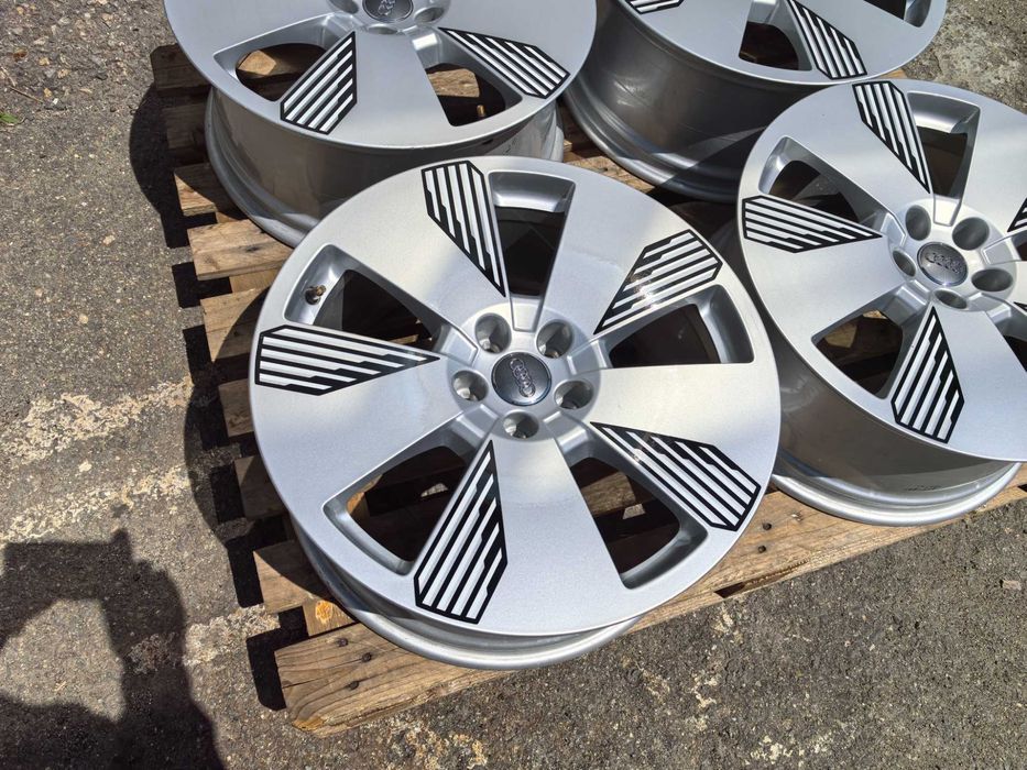 19 цола 5 х 112 мм Ауди E Трон - 8,5 Инча / ЕТ 36