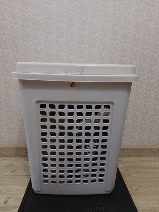 Ящик для белья в ванную комнату