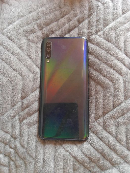 Продам Samsung A50