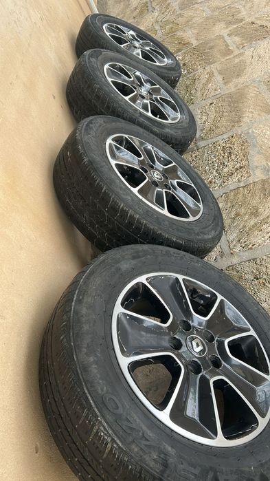 Продам комплект колес R16 (диски + шины)