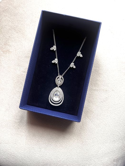 Swarovski комплект колие - пръстен - обеци