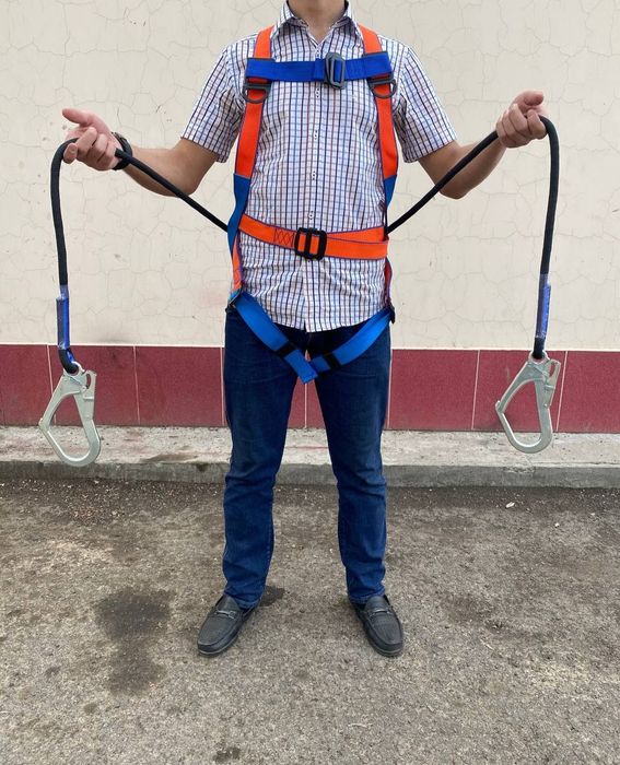 Страховочный, мантажный пояс с аматизатором