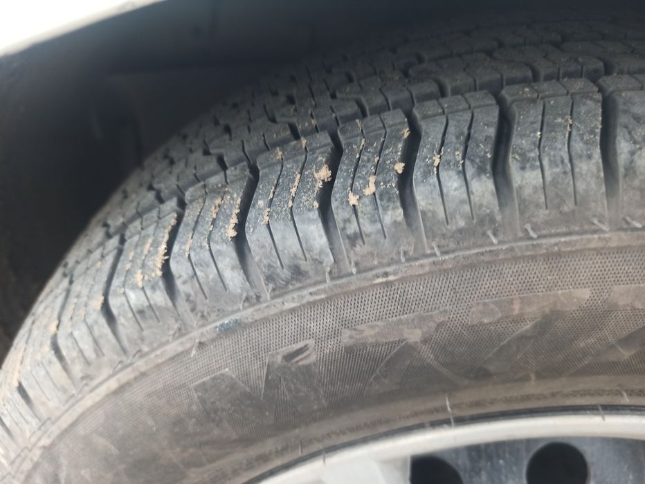 Neksya 1 DOHC sotiladi 2008 moshina xarajatsiz