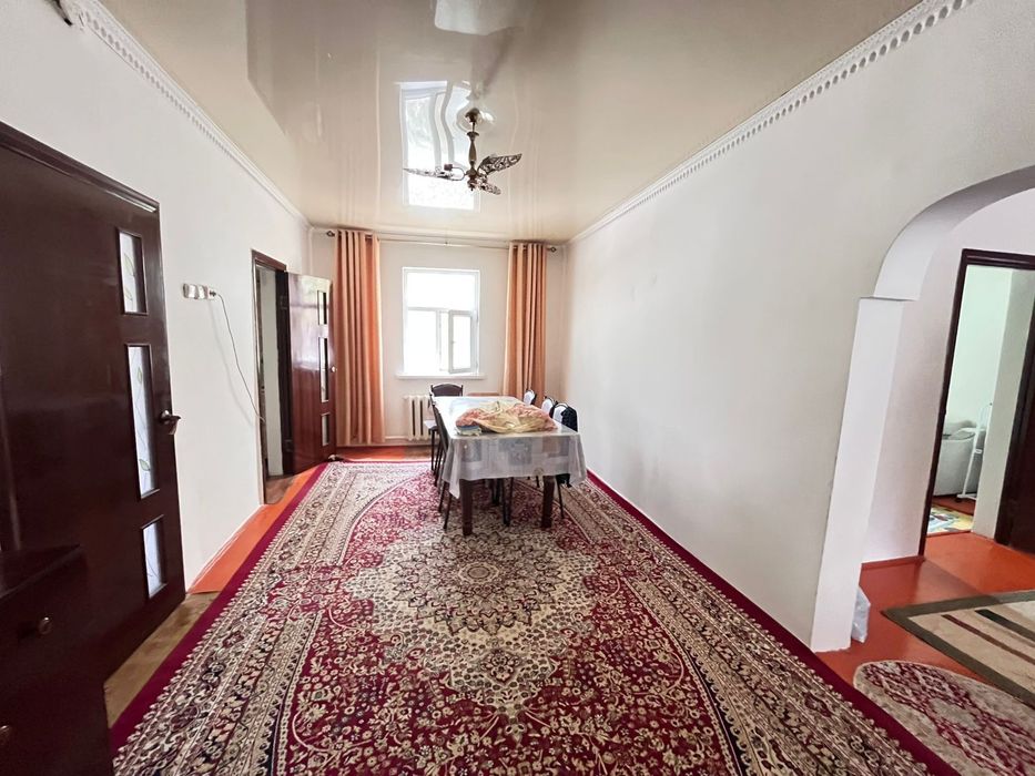 6 бөлмелі жер үй