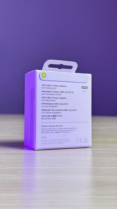 Apple 20W USB-C Power adapter Адаптер для Apple USB-C мощностью 20 Вт