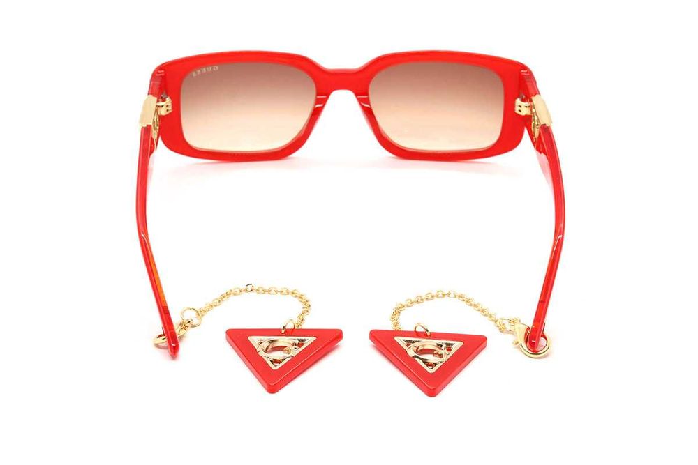 Оригинални дамски слънчеви очила Guess -67%