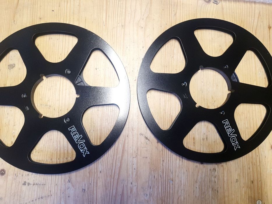 26,5см 10,5" Revox Ревокс Метални ролки за магнетофон.
С лента и кутия