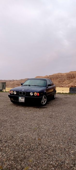 Продам машину БМВ е34 1991 года.