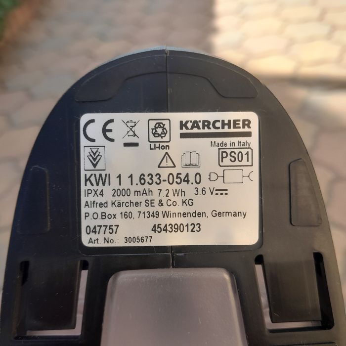 Vand aspirator geamuri Karcher