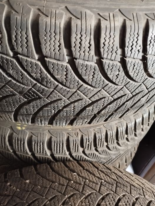 Зимни гуми NEXEN - 215/65/16