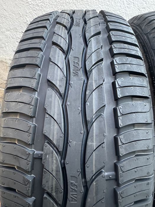 Автомобилни гуми 215 55 16 Sava