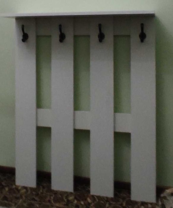 Вешалка настенная