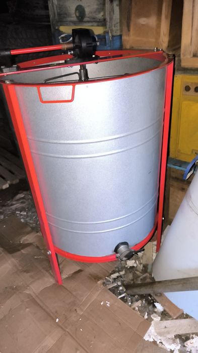 Продам Медогонку