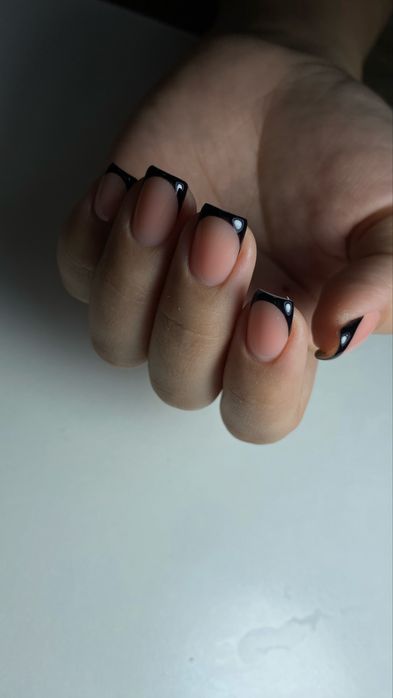 Требуются модели на маникюр, педикюр