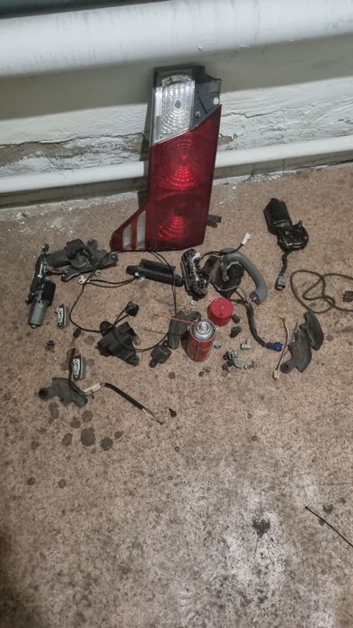 Альфард задние фонари рест до рест