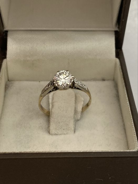 Inel solitaire aur 18kt.cu diamant 0.75ct