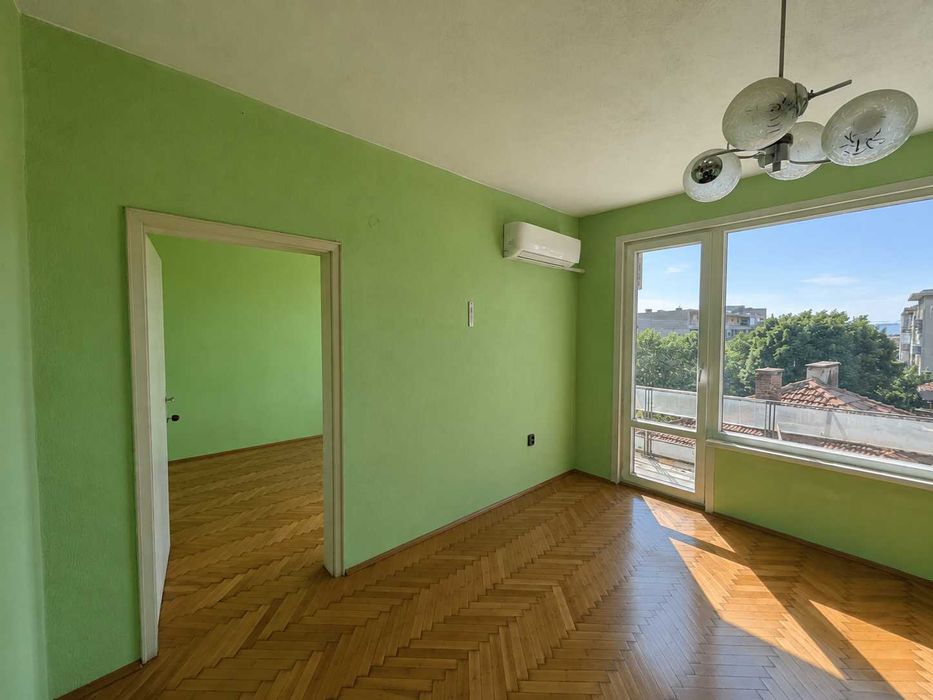 Продава се Тристаен апартамент в Казанлък - 90 кв.м за 1278 €/кв.м - Снимка #3