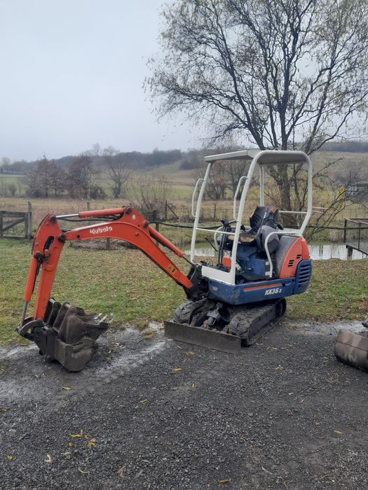 Kubota kx 36-3 .