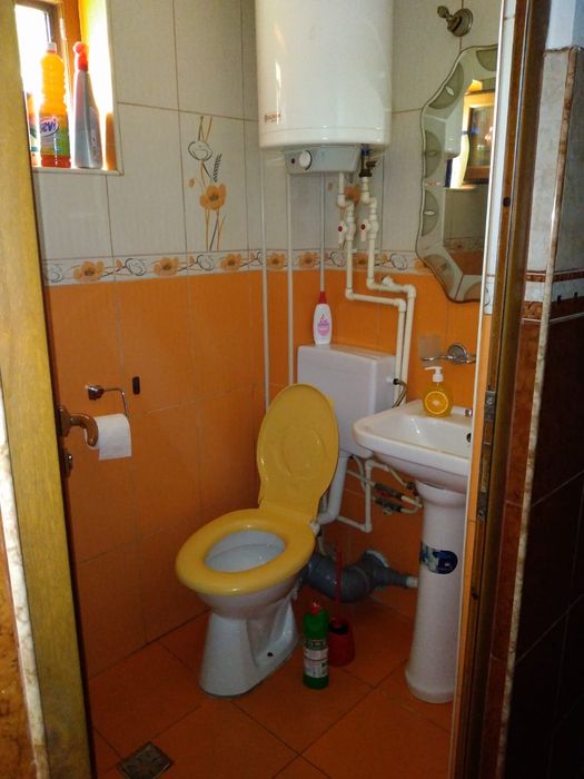 Închiriez garsoniera