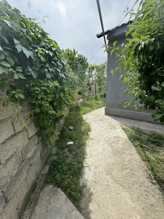 4.5 соток / Яшнобадский район / Продается участок с домом